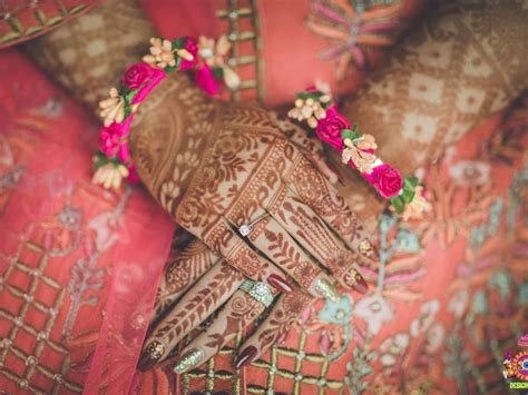 10_20 Striking One Side Mehndi Designs for BFFs of the Bride or Groom