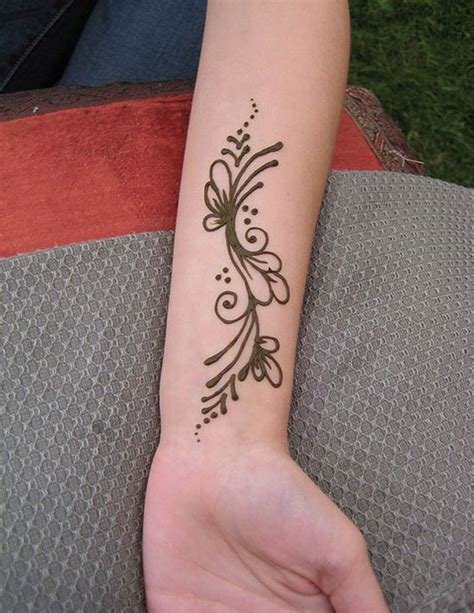 10_300 Lotus Mehndi Designs for Front and Back hand and Feet
