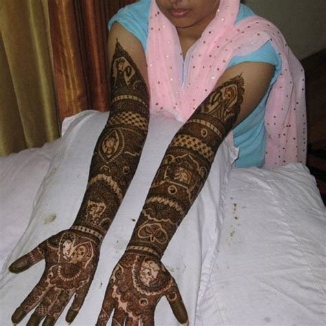 2_AK Sharma Mehndi Art Bridal Mehndi Artist in Delhi  WeddingZ