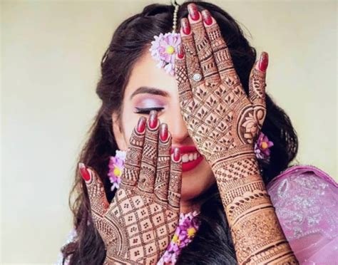 14_8 New Inspirations for Mehndi Design with Name