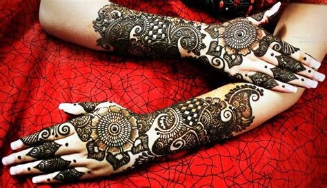 5_Chic Arabic Mehndi Design for Front Hands  Front Hand Arabic Mehndi