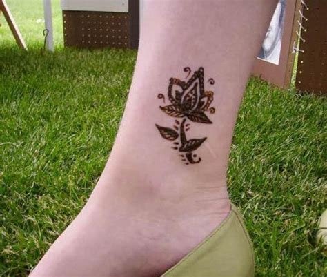 1_Ankle Design  Try Amazing Simple Mehndi Designs for Ankle