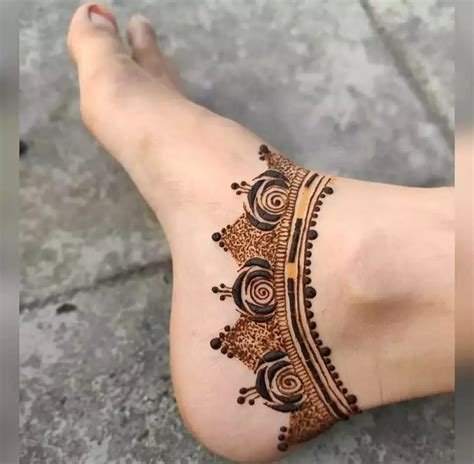 13_25 Stunning Ankle Mehndi Designs  Fabbon