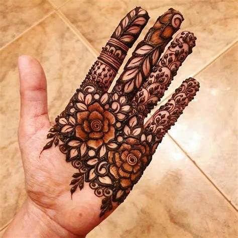 14_New Peacock Mehndi Designs  Simple  Stylish Mehndi Designs 7