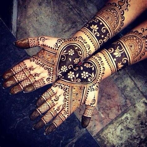 14_Bangle Pattern Mehndi Design for Your Stunning Hands