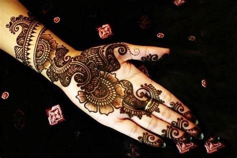 3_10 Latest Arabic Black Mehndi Designs You Cant Miss