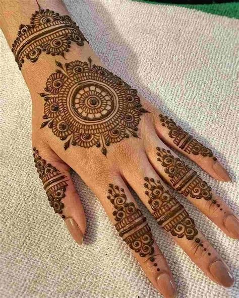 1_50 Latest Arabic Mehndi Designs That Unveil The Elegance