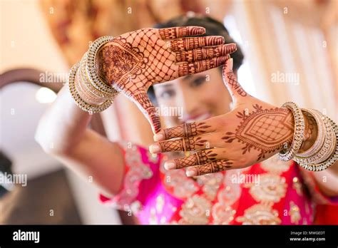 4_Bridal Mehndi High Resolution Stock Photography and Images  Alamy
