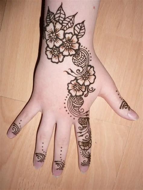 10_51 Mehndi Designs For Kids  Simple Yet Adorable  Wedbook