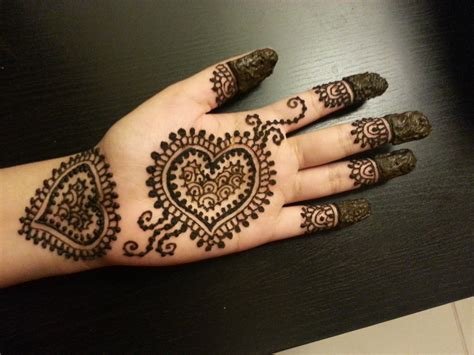 5_Easy  Simple Kids Mehndi Designs 2023 Images Download