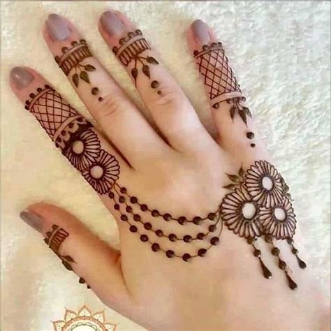 11_Easy Mehndi Designs Collection for Hand 2024  K4 Fashion