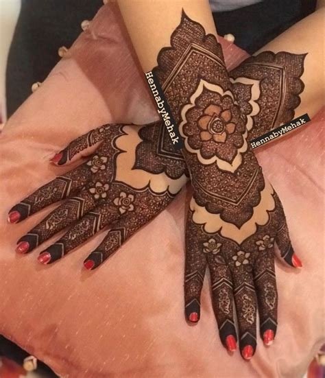 5_25 Latest and Unbeatable Marwari Mehndi Designs for Hands