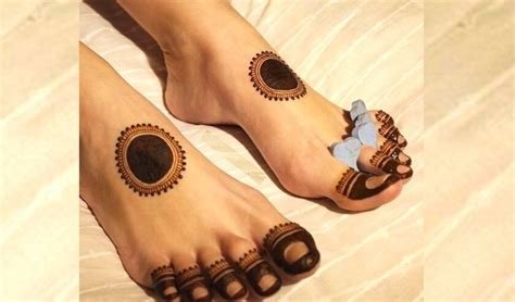 12_Easy Mehndi Designs For Feet For Beginners
