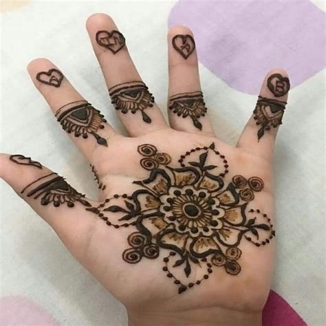 10_51 Easy  Simple Mehndi Designs for Kids