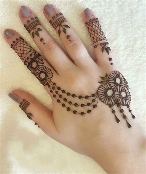 6_22 Easy Henna Designs for Beginners for Your Hands  Feet