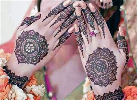 14_Simple And Subtle Mehndi Designs For Girls To Show Off On Eid