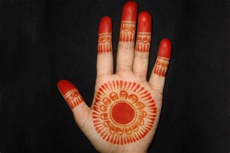 6_11 Rangoli Mehndi Designs Thatll Make You Fall In Love