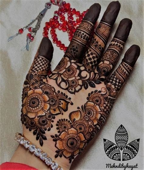 2_145 Easy Mehndi Designs For Beginners With Photos  Fabbon