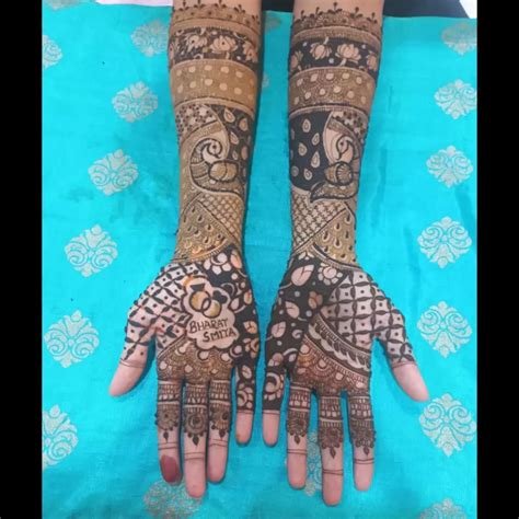 13_Top 31 Dainty Engagement Mehndi Designs For Bride  FinetoShine