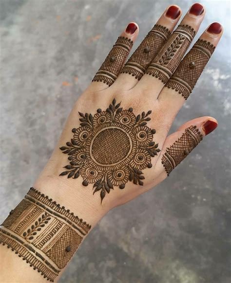 10_Best Engagement Mehndi Designs  for Birdes  Images in 2020