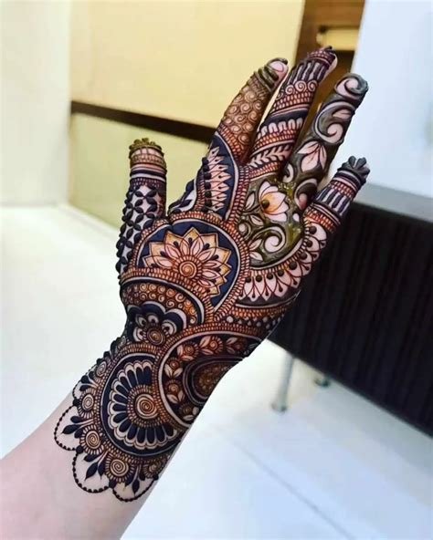 11_Engagement Mehndi Design for Bride  2023