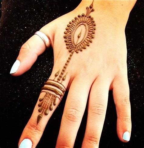 4_Ring Mehndi Design 15 Sexy Ring Mehndi Designs For Your Fingers