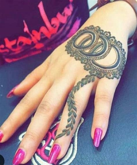 5_20 Beautiful Ring Style Mehndi Designs 2018  Folder