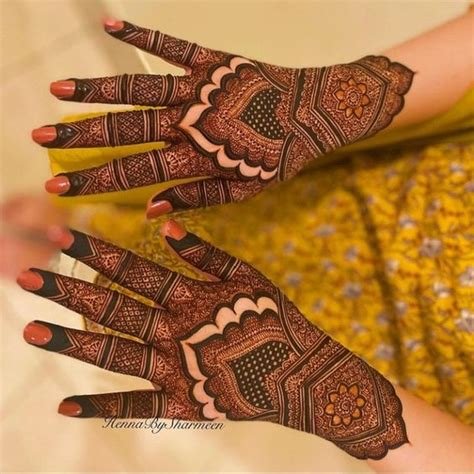 2_Fancy Mehendi Design from the Top 15 Henna Designs  Styles