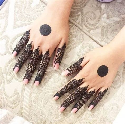 14_7 Finger Mehndi Designs Which Look Sleek And Modern For You To Try In 2023