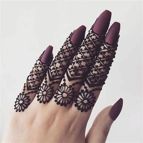 3_50 Simple Finger Mehndi Designs for Front  Back 2021 Finger Henna Ideas