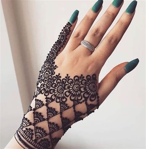 10_Take Your Pick 30 Arabic Mehndi Designs For Hands To Flaunt At Your