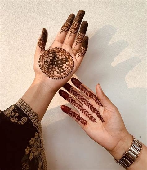 12_30 Stylish and Elegant Finger Mehndi Designs  Tikli