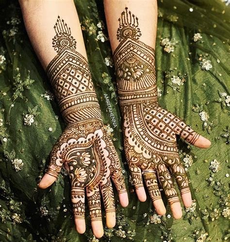 4_Beautiful Front and Back Hand Mehndi Designs For Bridal