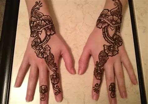 6_Top 50 Bridal Mehndi Designs You Should Try in 2019