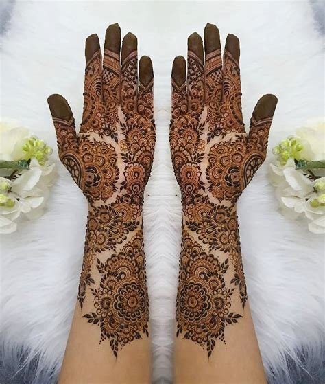 5_The Most Unique and Stunning Bridal Mehndi Designs 2019