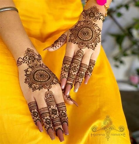 8_10 Latest Half Hand Mehndi Design Ideas for Bridesmaids