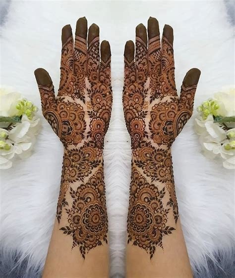 5_Beautiful Front and Back Hand Mehndi Designs For Bridal