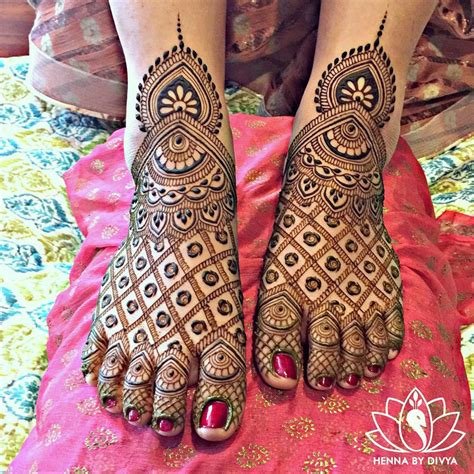 1_21 Simple Foot Mehndi Design That Are Perfect For BridesToBe