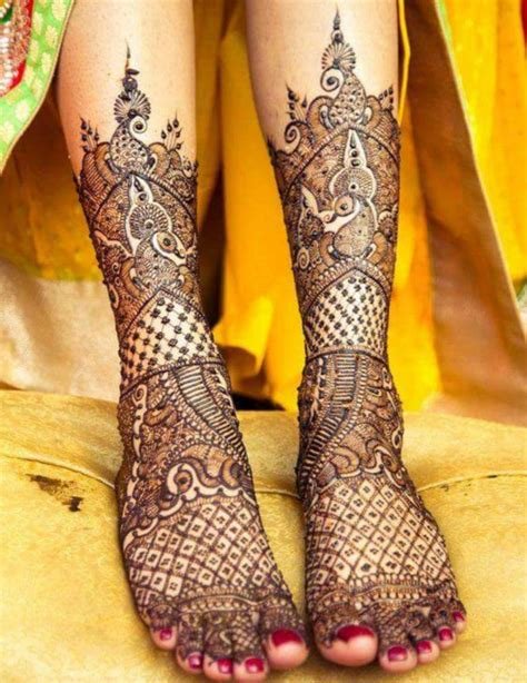 8_Prettiest Foot Mehndi Designs For Every Kind Of Bride