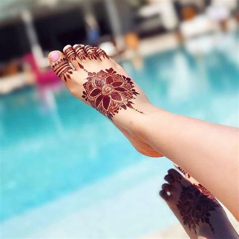 10_21 Simple Foot Mehndi Design That Are Perfect For BridesToBe