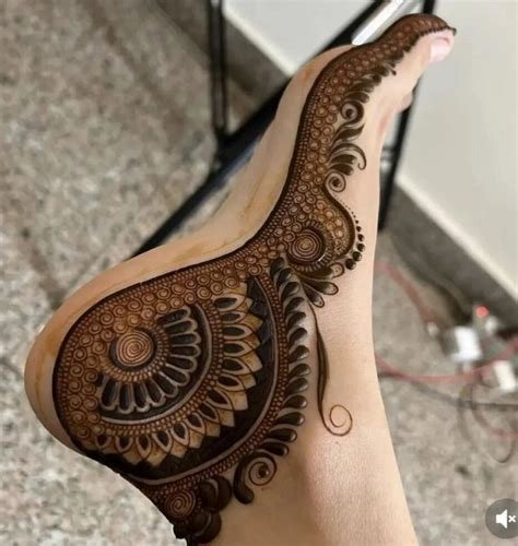 5_Mehndi Designs For Karwa Chauth 2022 Check Out Some Trendy Beautiful