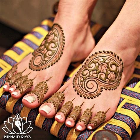 11_Prettiest Foot Mehndi Designs For Every Kind Of Bride