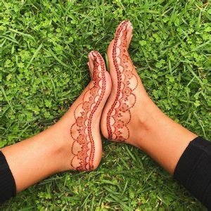 5_21 Simple Foot Mehndi Design That Are Perfect For BridesToBe