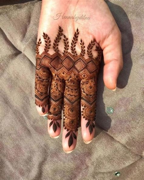 14_9 Unique Collections of Finger Mehndi Designs