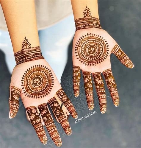 3_25 Arabic Mehendi Designs For Women Who Want Something Unique
