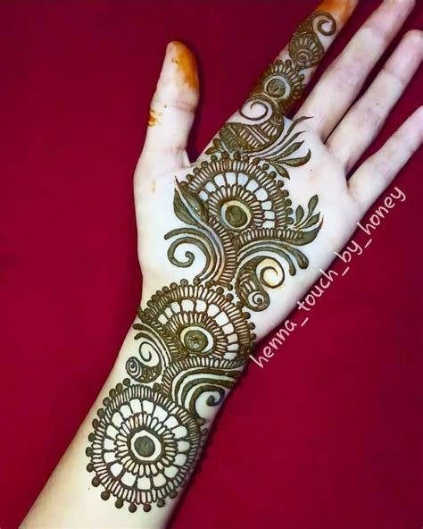 7_Arabic Mehndi Designs For Front Hand