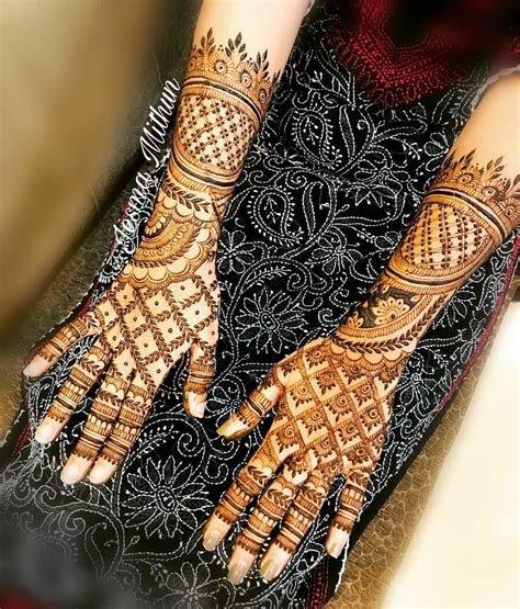 3_26 Exquisite Back Hand Mehndi Designs for Your Wedding