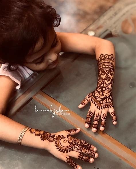 8_30 Adorable Mehndi Designs for Kids Little Princesses