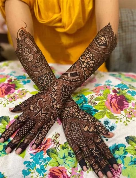 10_Stylish Khafif Mehndi Design Full Hand for All Occasions