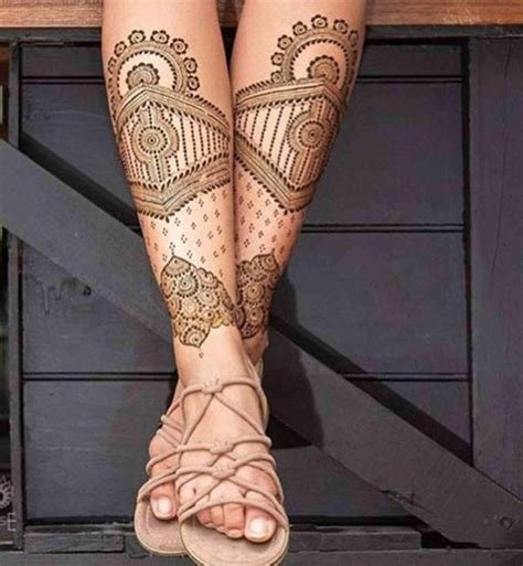 7_15 Beautiful Leg Mehndi Designs Collection  Mehndi  Crayon